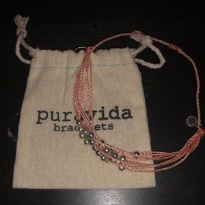 Puravida salmon with silver beads bracelet